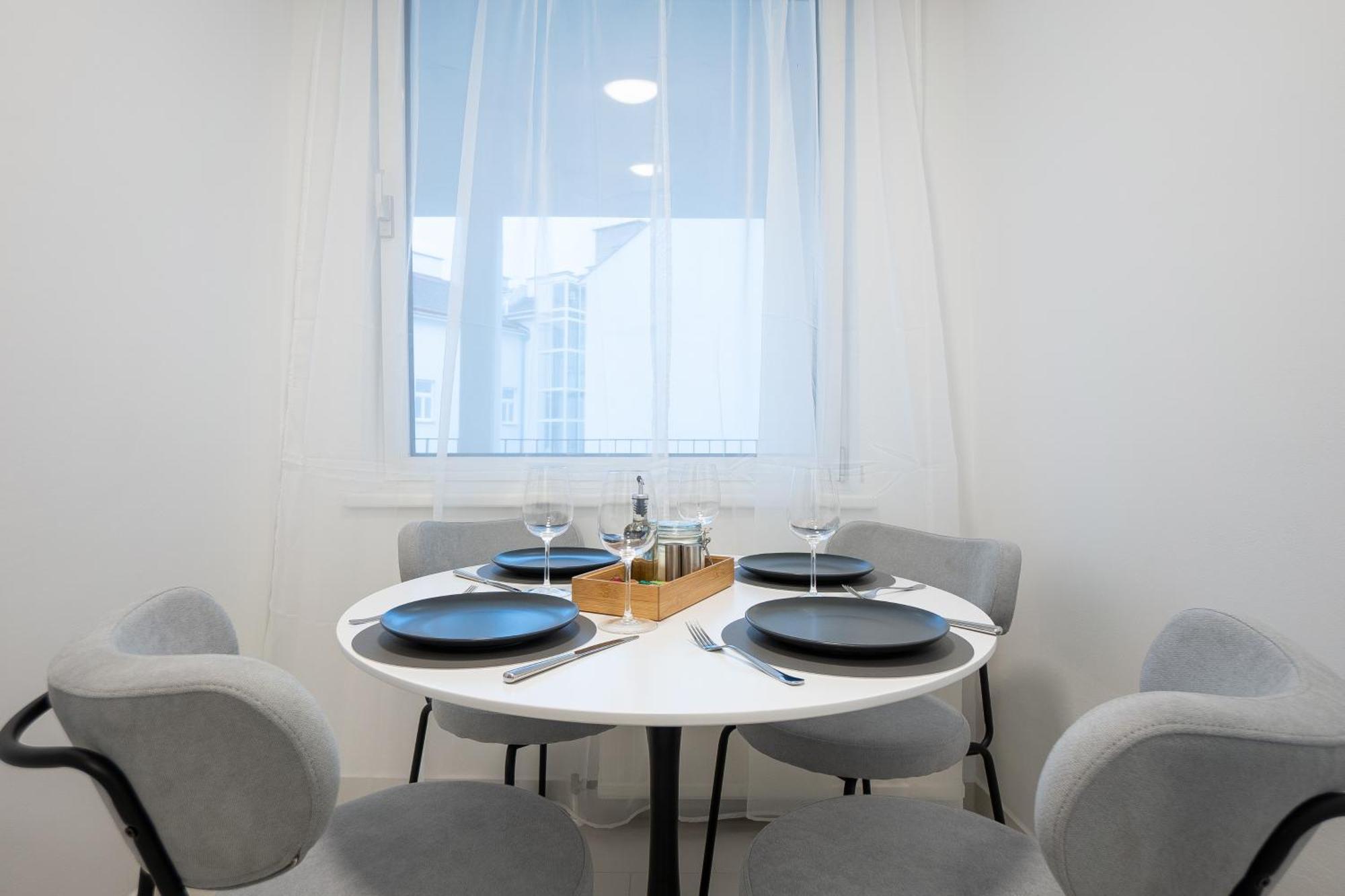 Apartment Bright Stylish With A Huge Terrace In A Location *