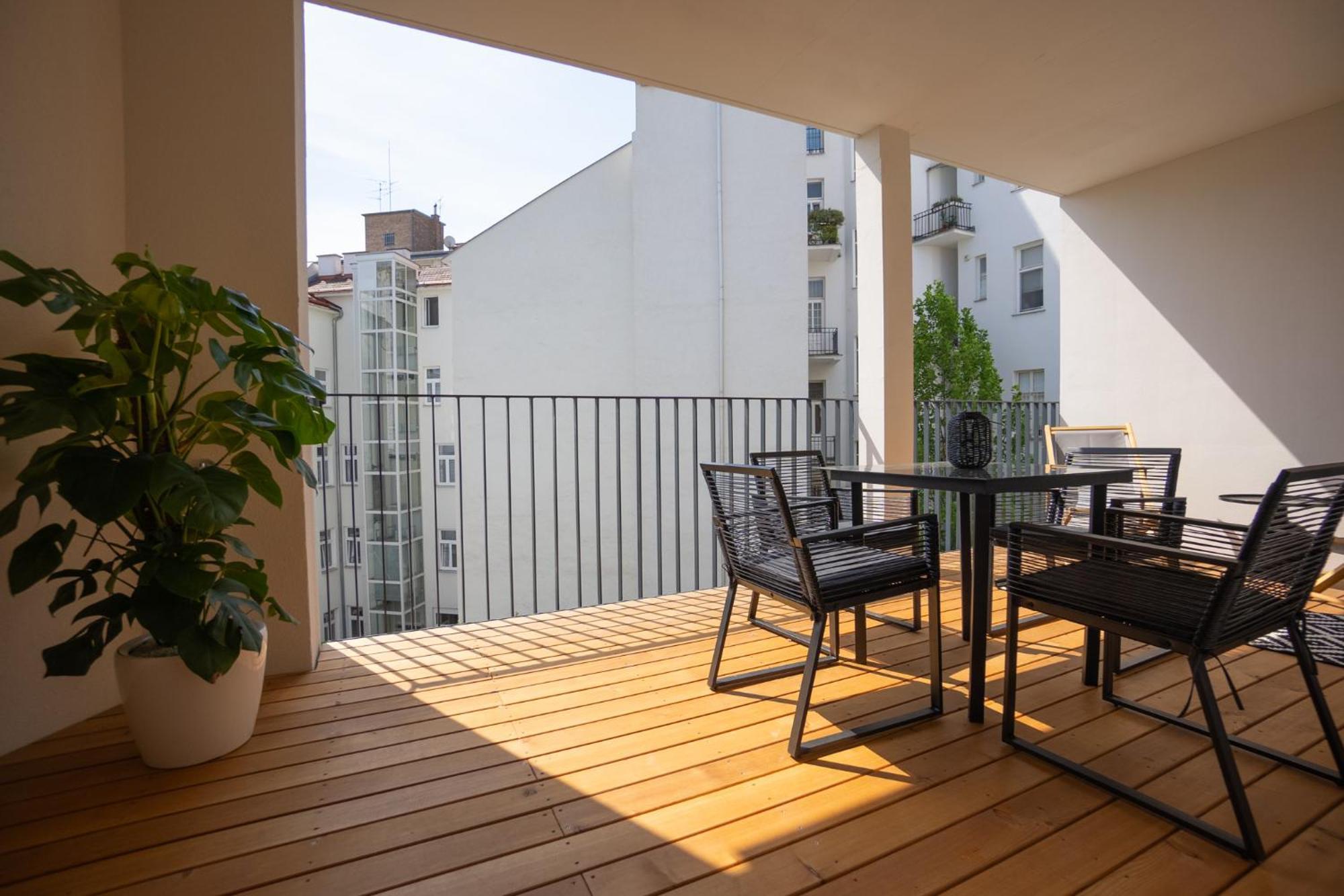 Bright Stylish With A Huge Terrace In A Location Apartment Vienna