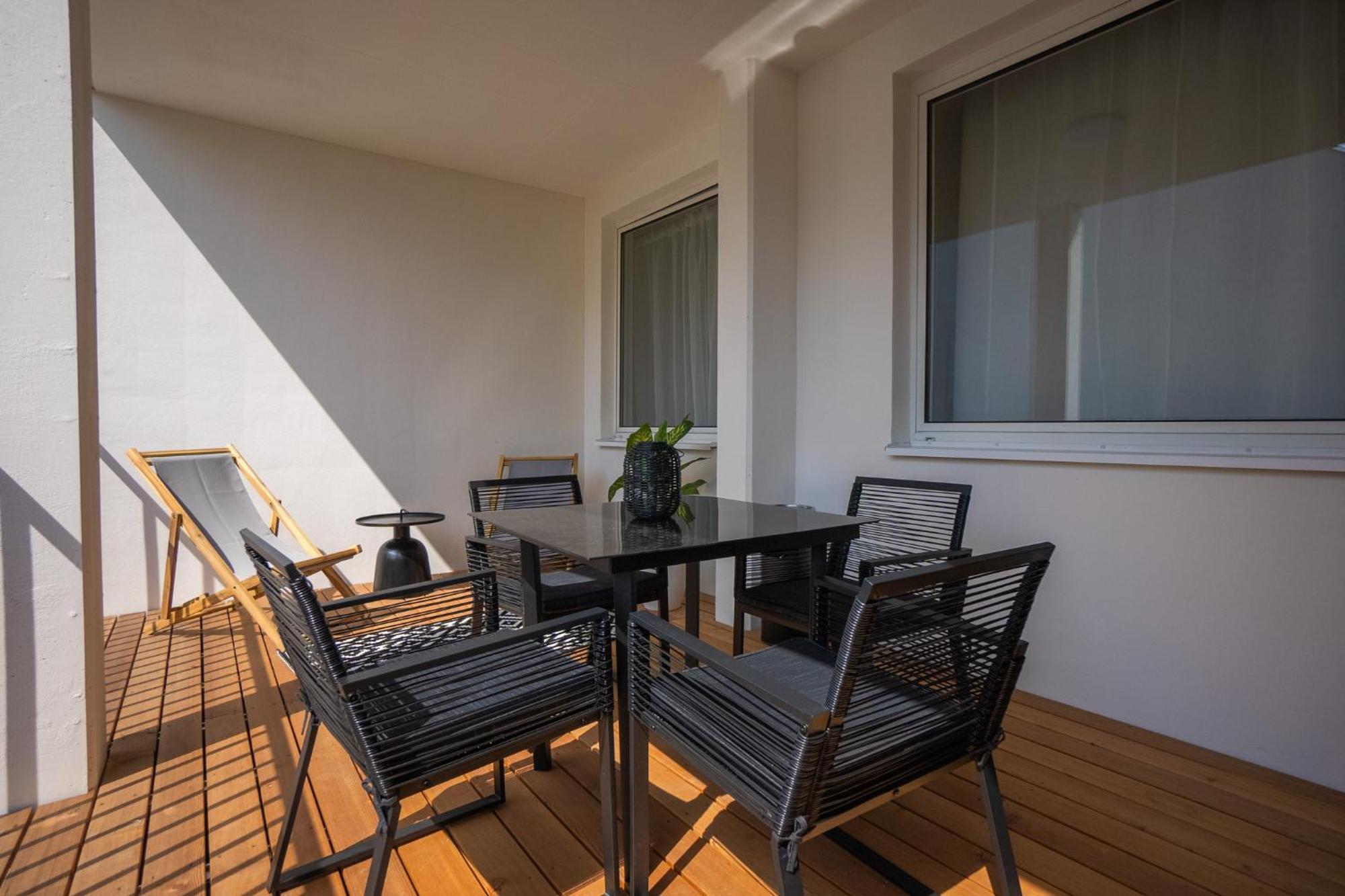 Bright Stylish With A Huge Terrace In A Location Vienna