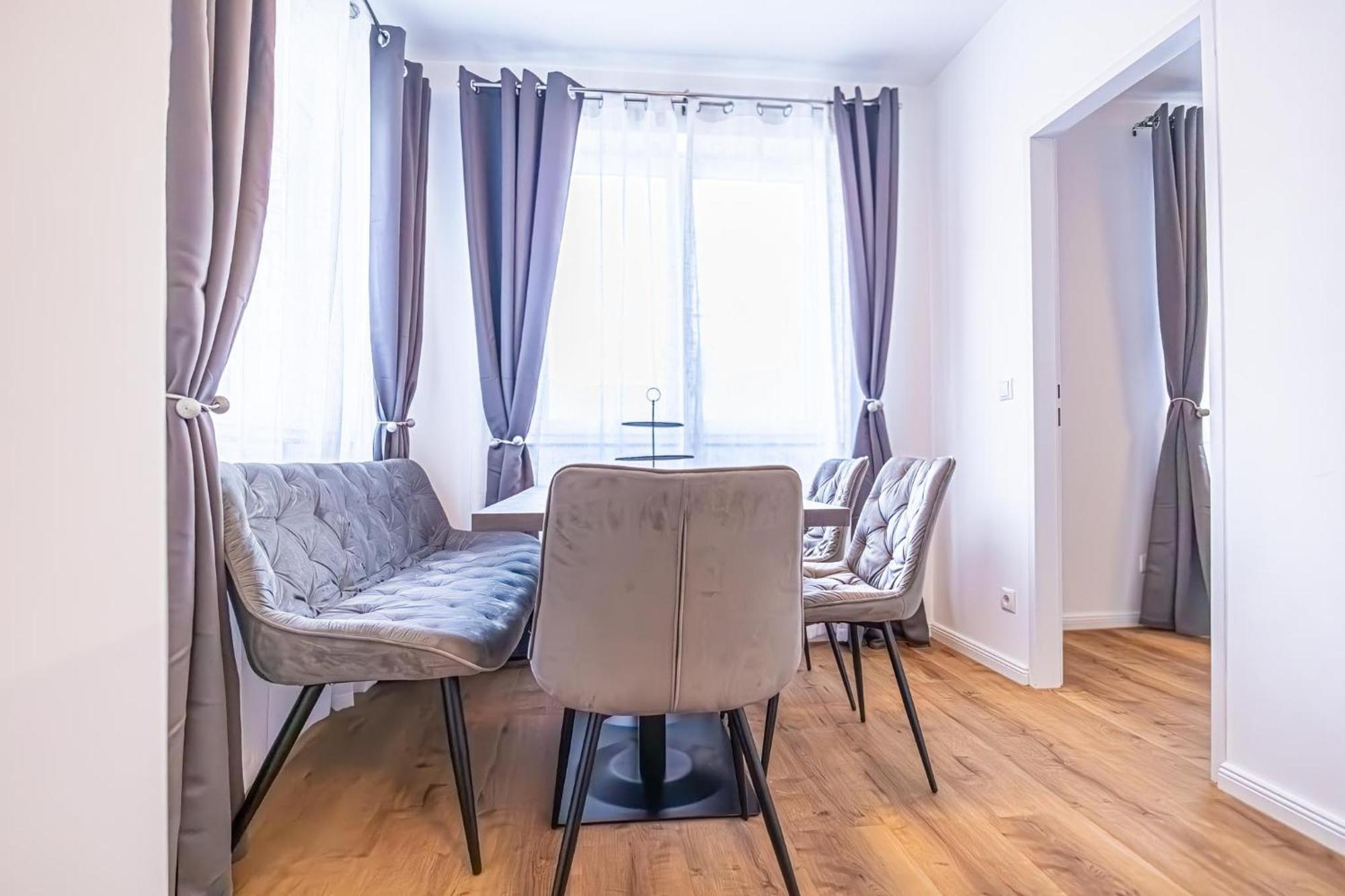 Charming 1br And 1lr Modern Design Donaustadt Apartment Wien