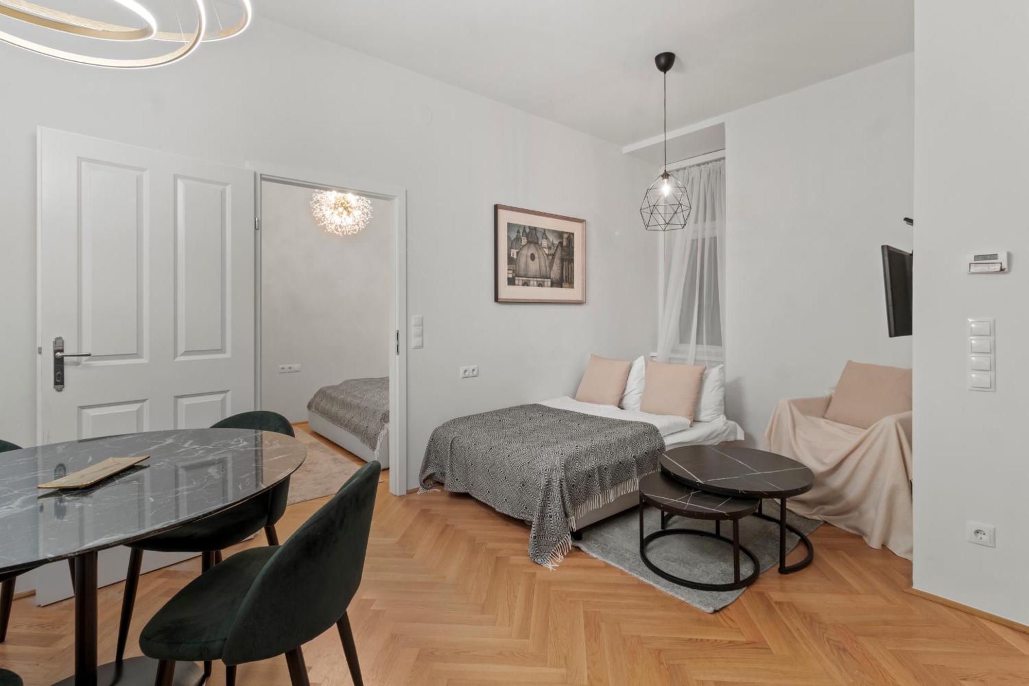 Apartment Boutique Near Museum District *