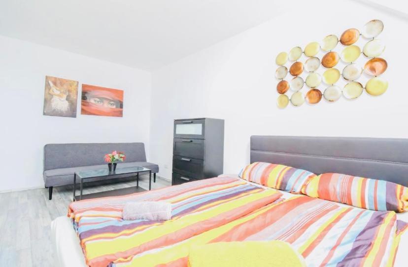 Apartment Central 4br Shared With Terrace 10-min Walk To Augarten
