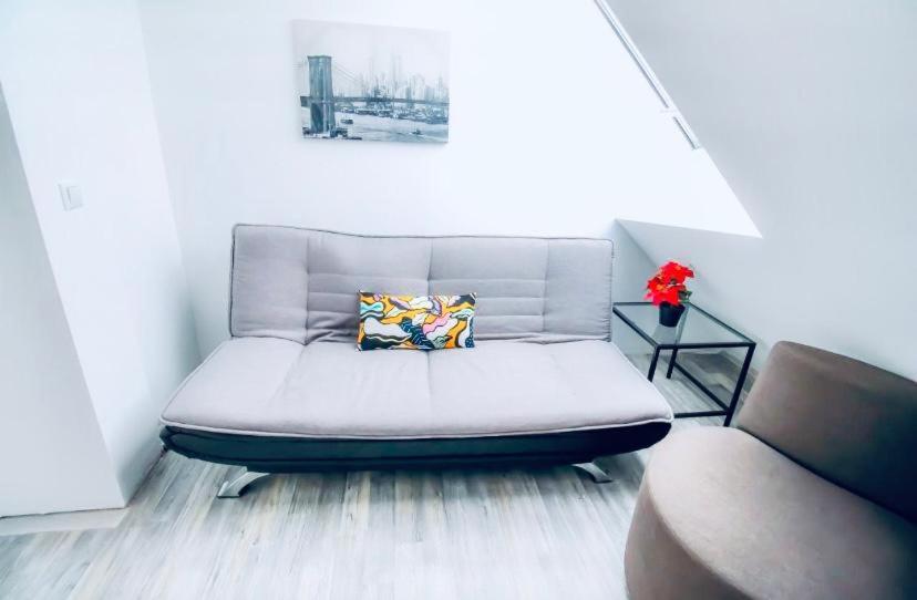 Central 4br Shared With Terrace 10-min Walk To Augarten Apartment Wien