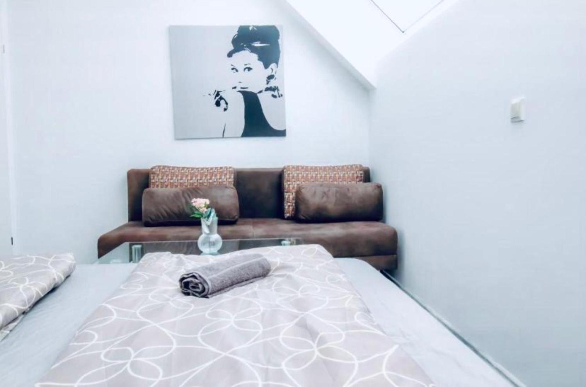Apartment Central 4br Shared With Terrace 10-min Walk To Augarten *