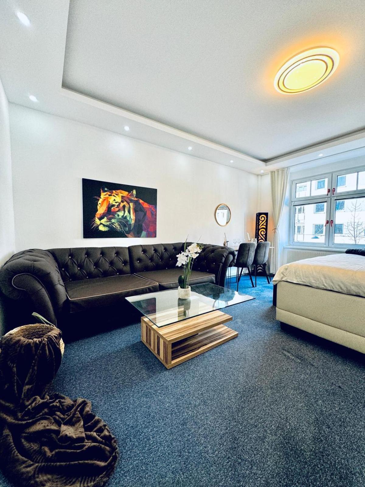 Bright Stay, 7br Shared Only 13min To Belvedere Palace Apartment Vienna
