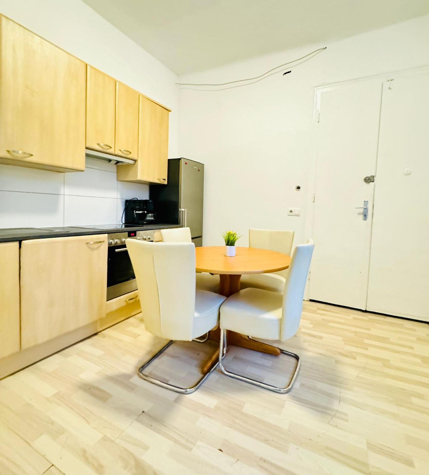 3br Shared Apartment, In The Heart Of *