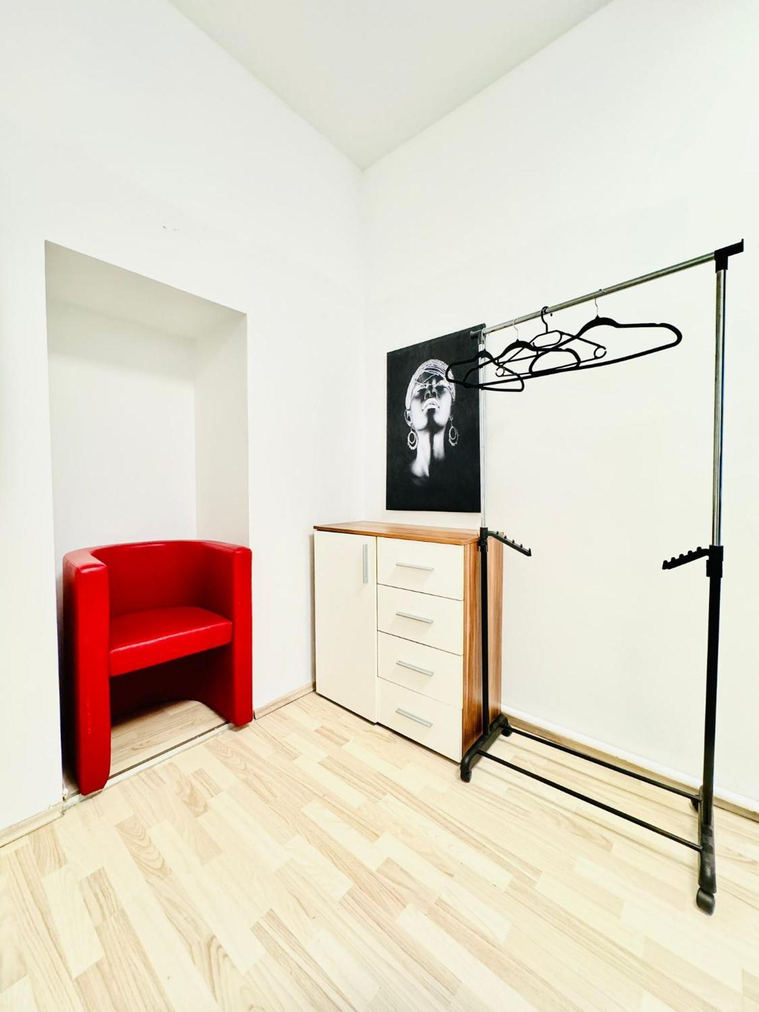 Apartment 3br Shared Apartment, In The Heart Of
