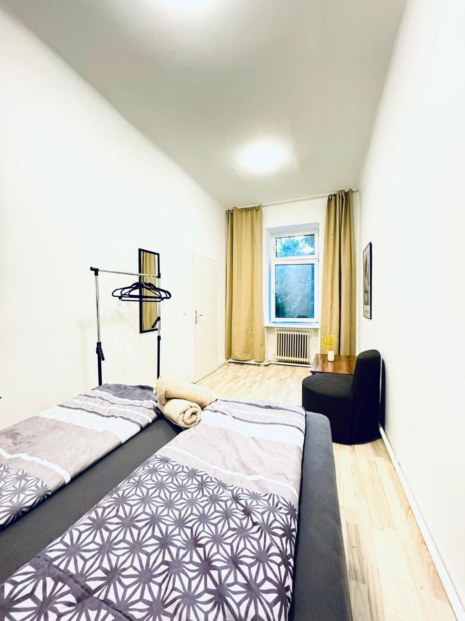 3br Shared Apartment, In The Heart Of Apartment