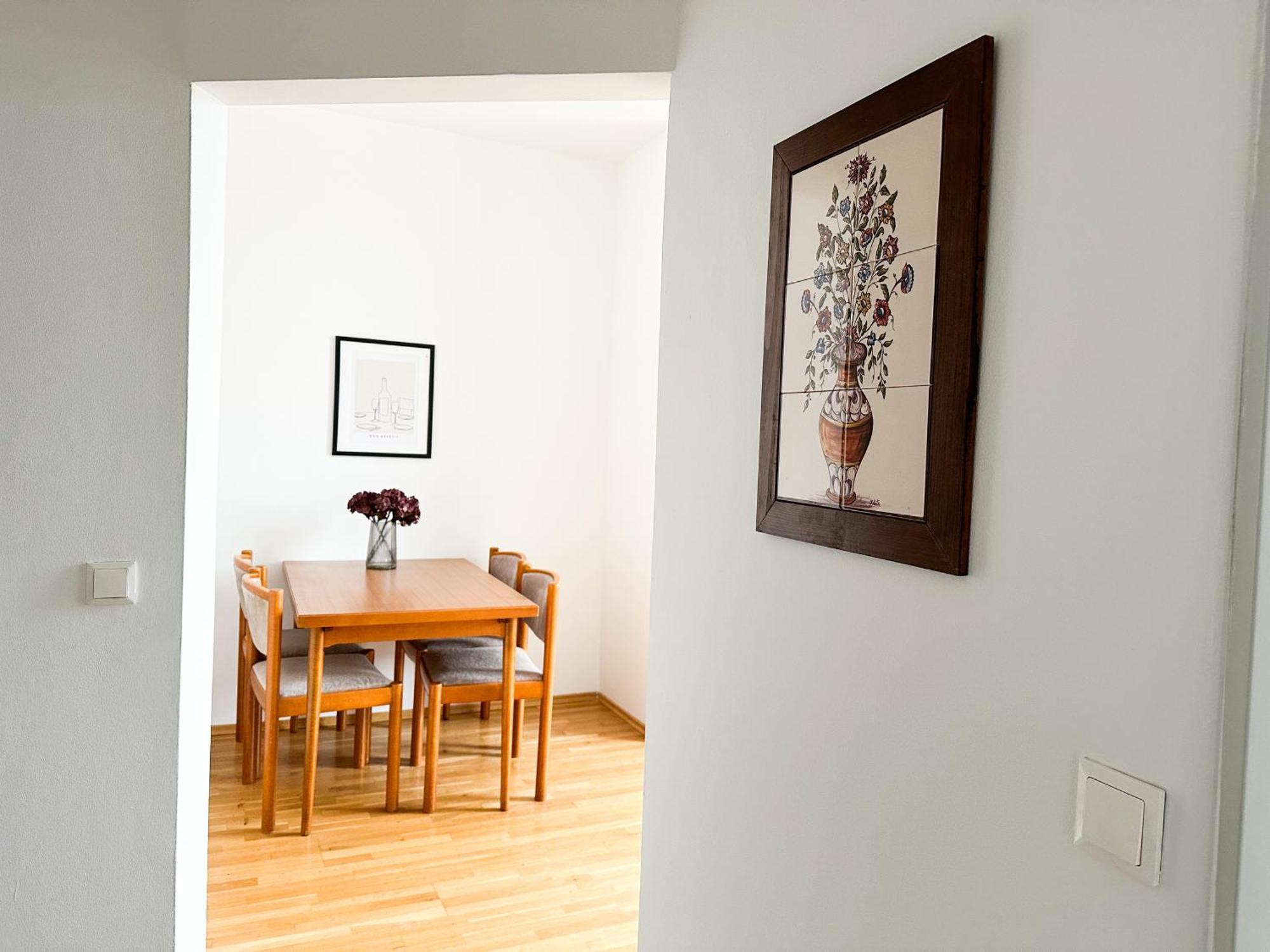 Free Parking & 2 Bedrooms Appartamento