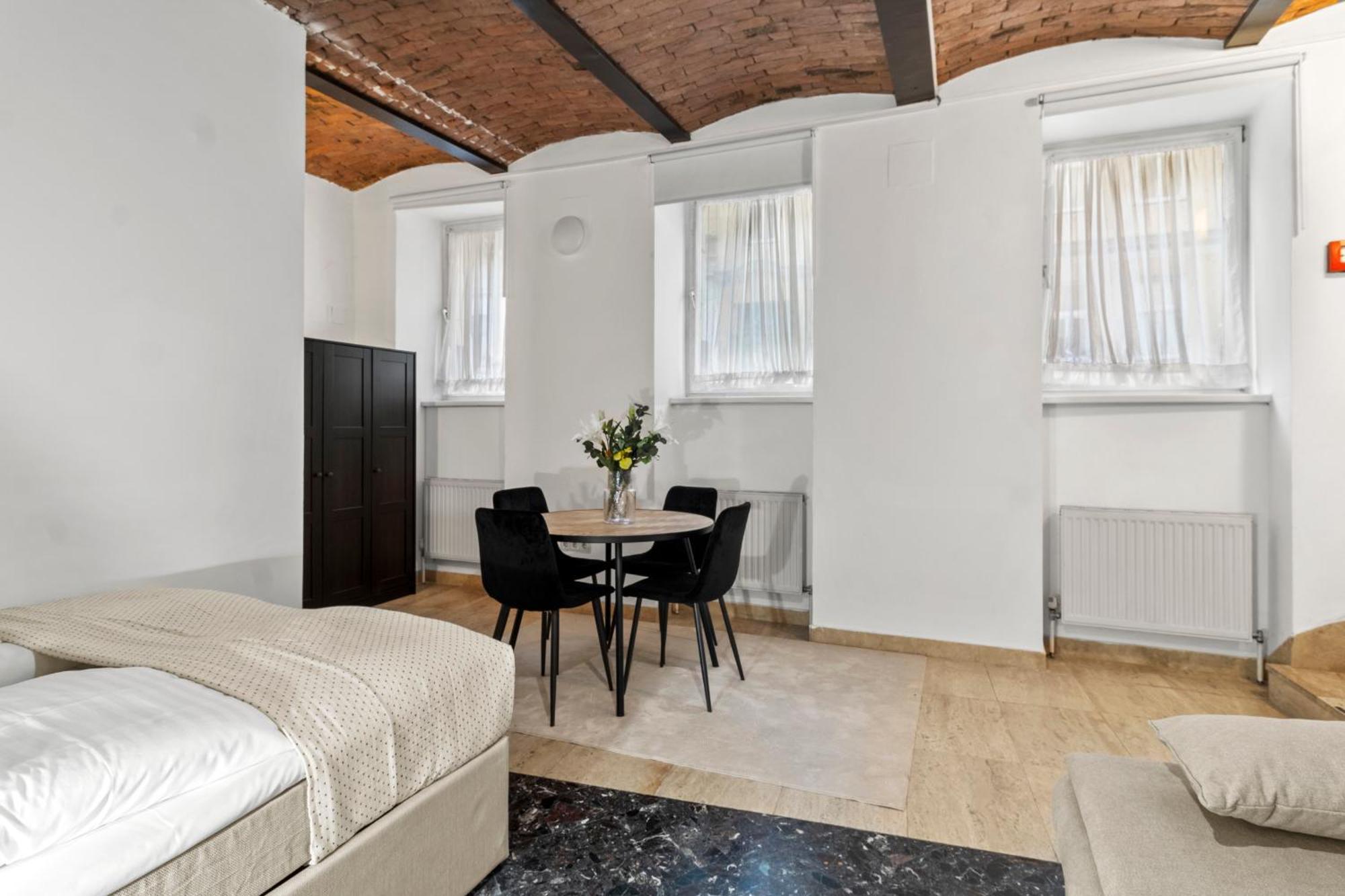 Paid Parking I Calm Location I 10 Minutes To S-bahn Apartment Vienna