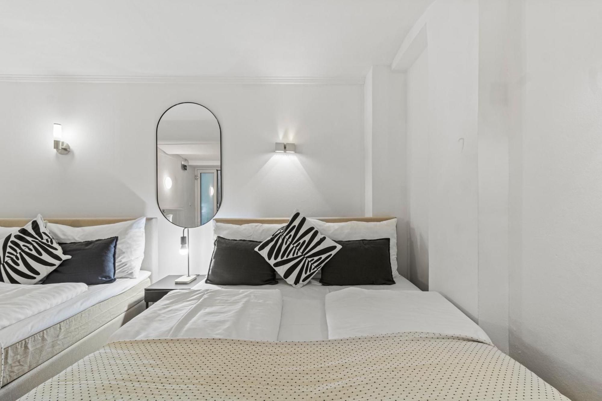 Apartment Paid Parking I Calm Location I 10 Minutes To S-bahn *