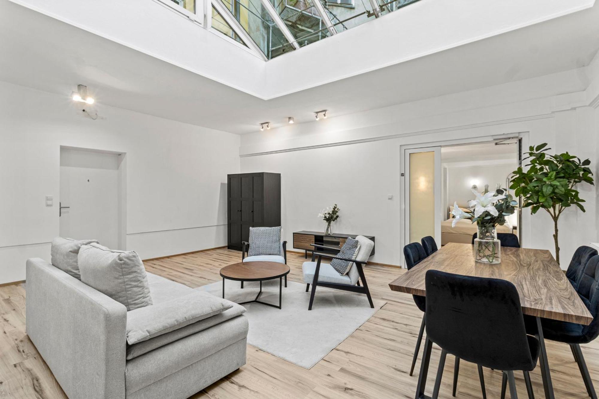 Apartment Paid Parking I Calm Location I 10 Minutes To S-bahn