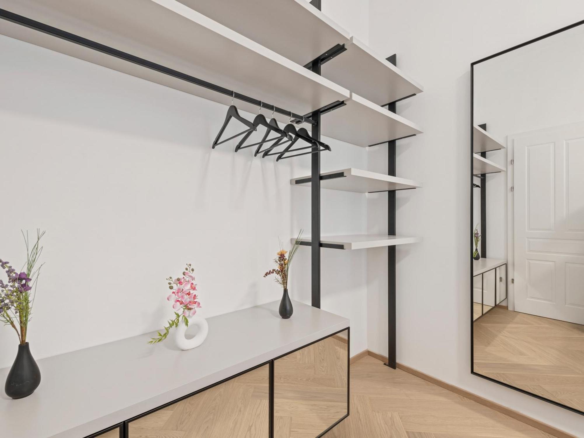 Apartment Door No 5 By Gt7 Hospitality