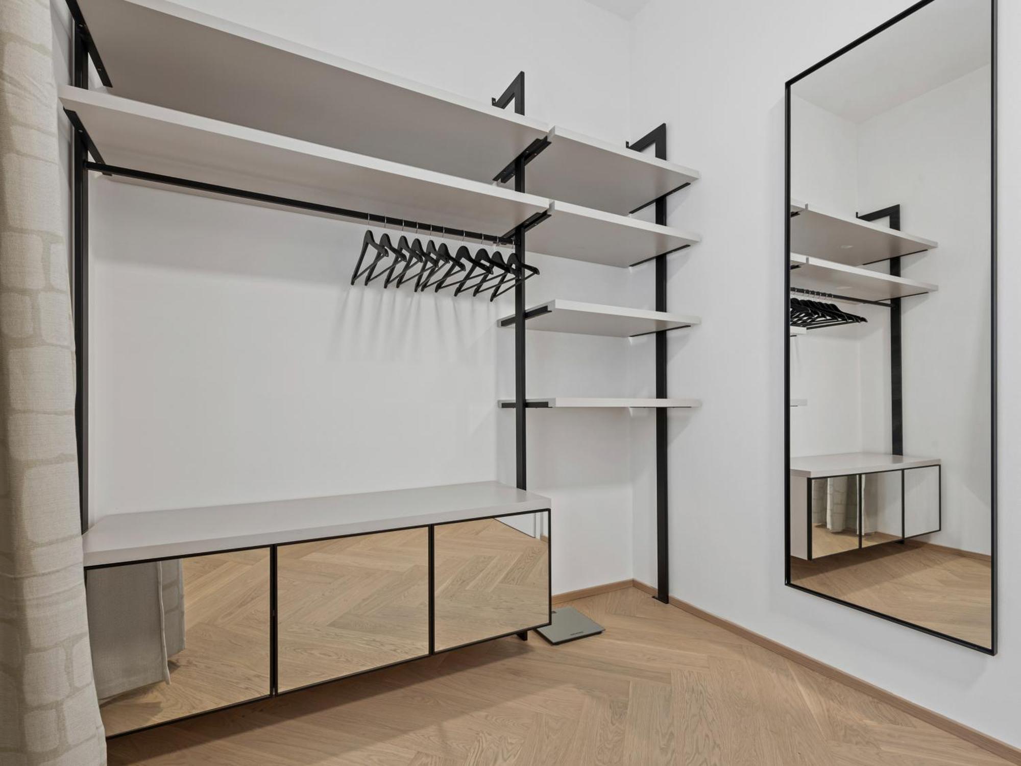 Door No 5 By Gt7 Hospitality Apartment *