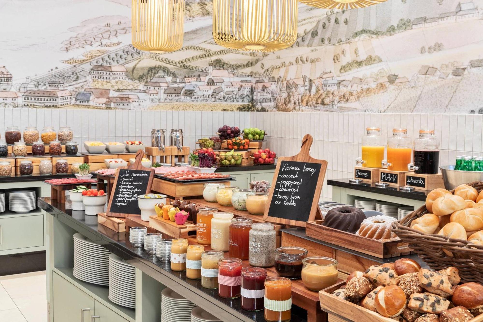Courtyard By Marriott Prater/messe Hotel