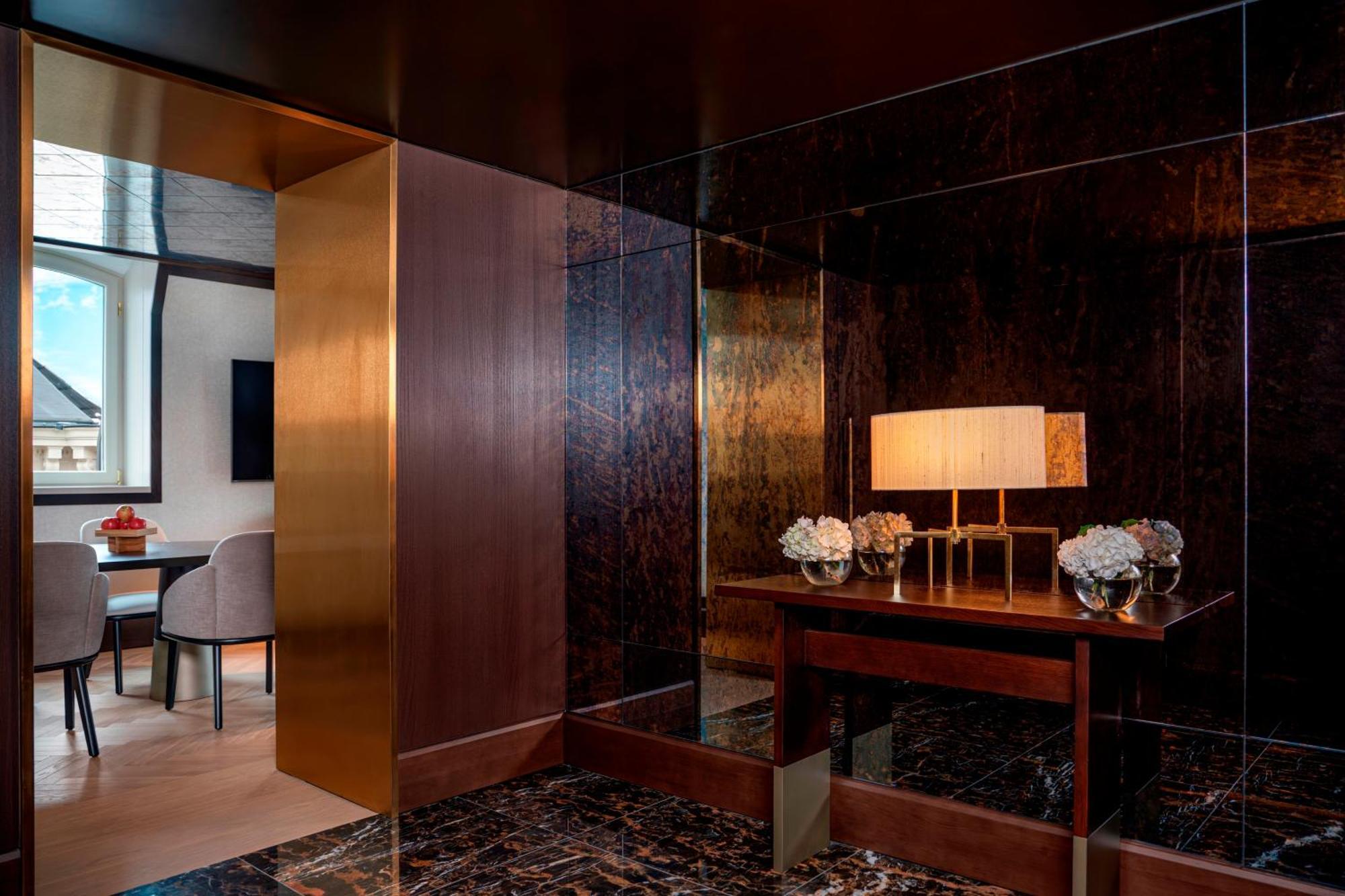 Hotel Almanac Palais 5*