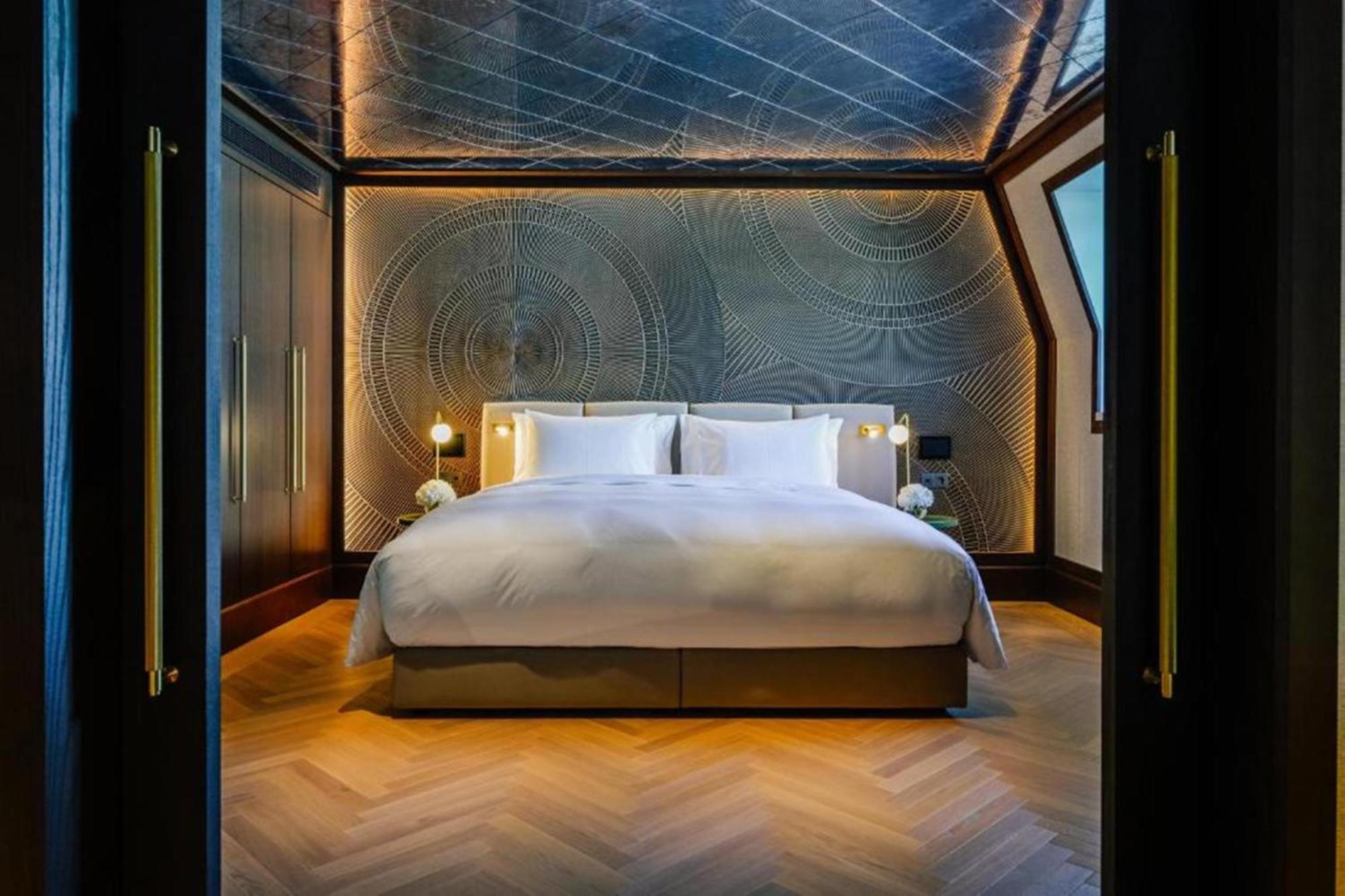Hotel Almanac Palais 5*