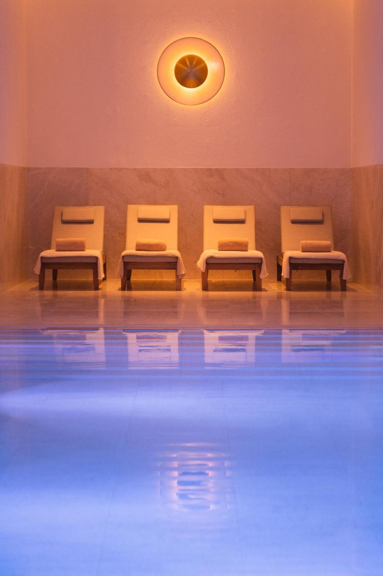 Almanac Palais 5*