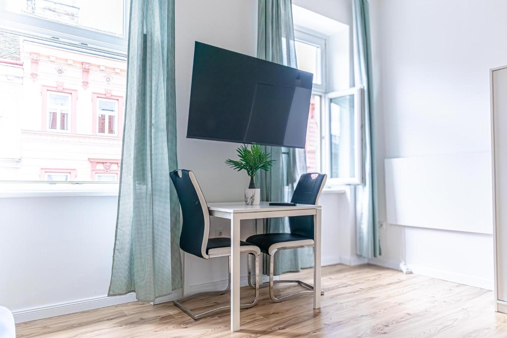 Charming 1br Viennese Gem - Perfect Starting Point Apartment Vienna