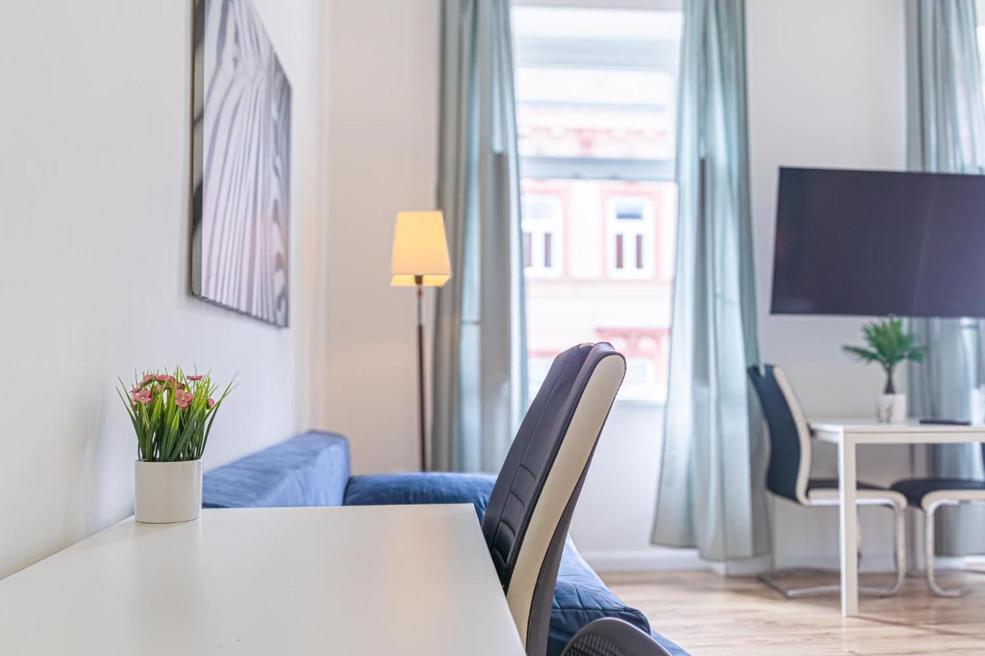 Charming 1br Viennese Gem - Perfect Starting Point Apartment