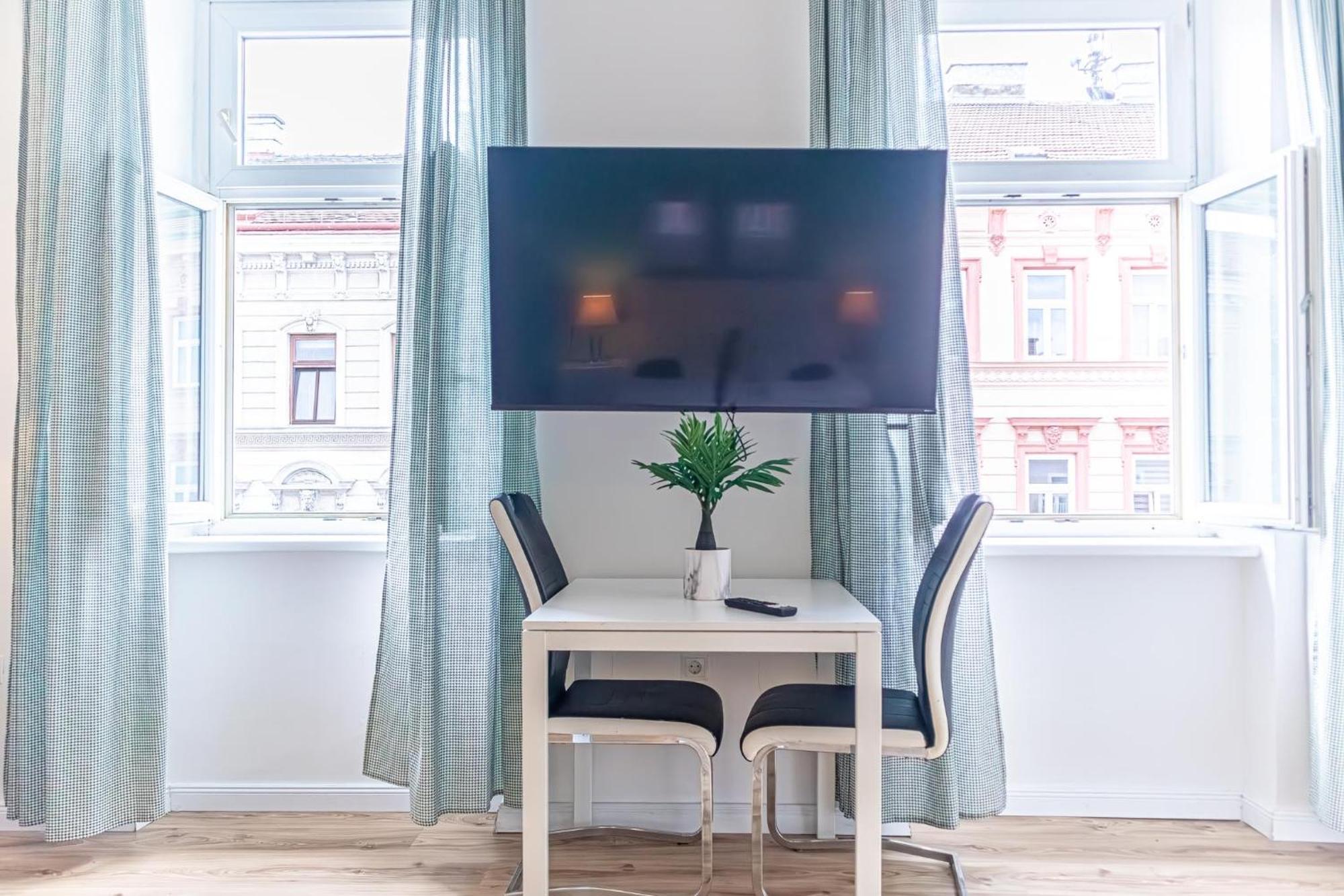 Apartment Charming 1br Viennese Gem - Perfect Starting Point Vienna