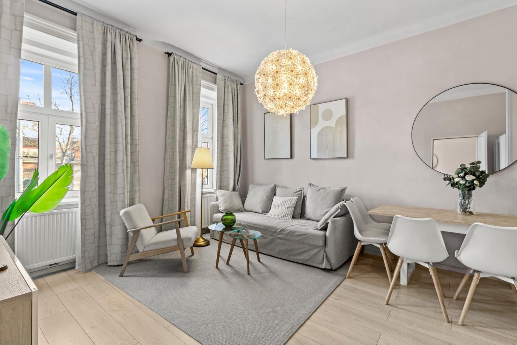 3 Minutes To Metro I At Guertel I Fast Wifi Apartment Vienna