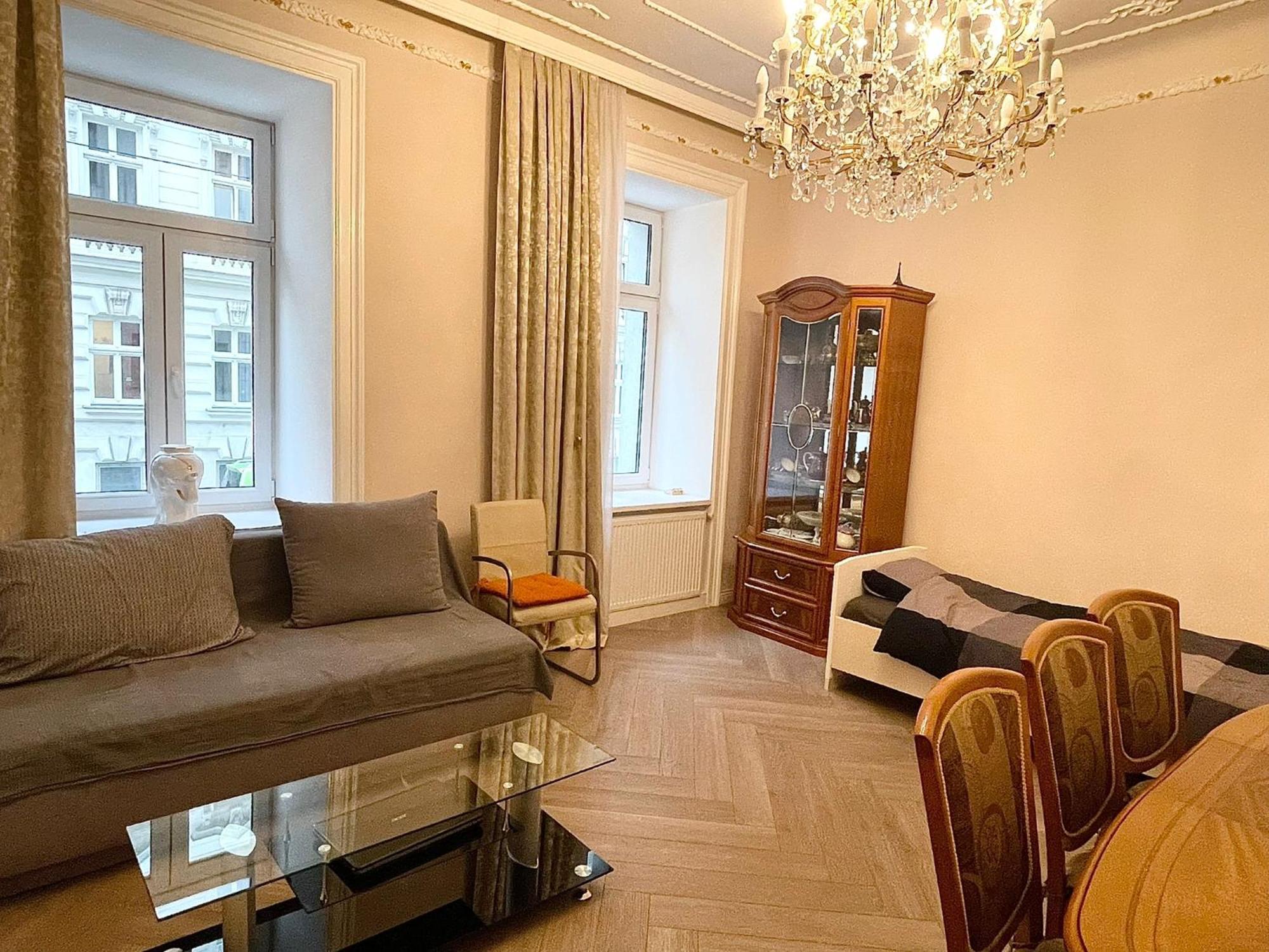City Apartment Apartment *