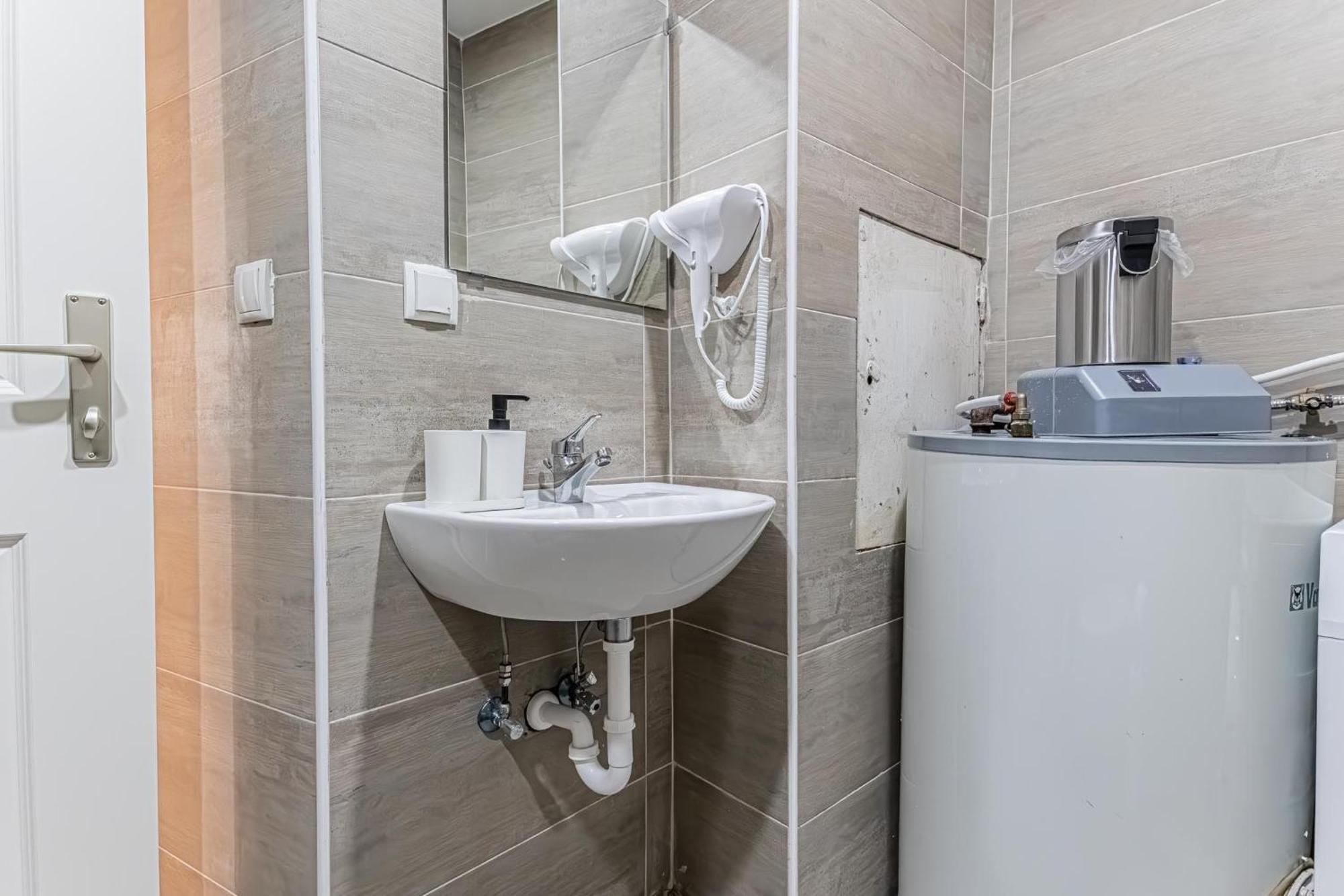 Kingbed 1br In A Great Location Of Vienna