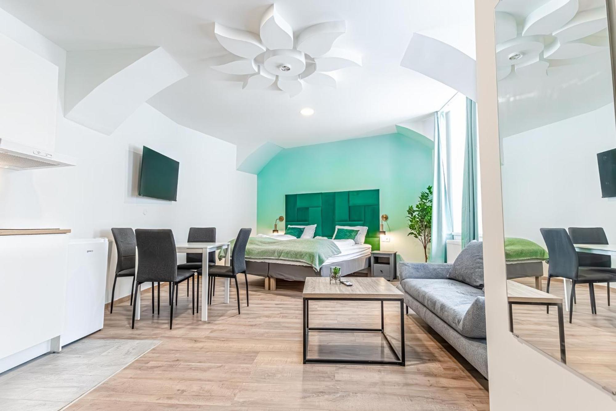 Kingbed 1br In A Great Location Of Apartment Vienna