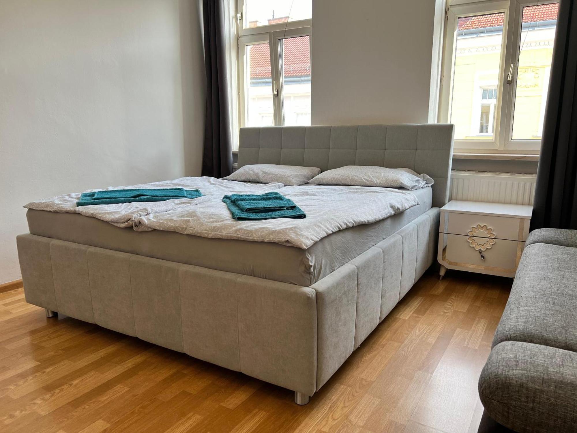 Apartment Comfy 3br Near Bahnhof Meidling Vienna