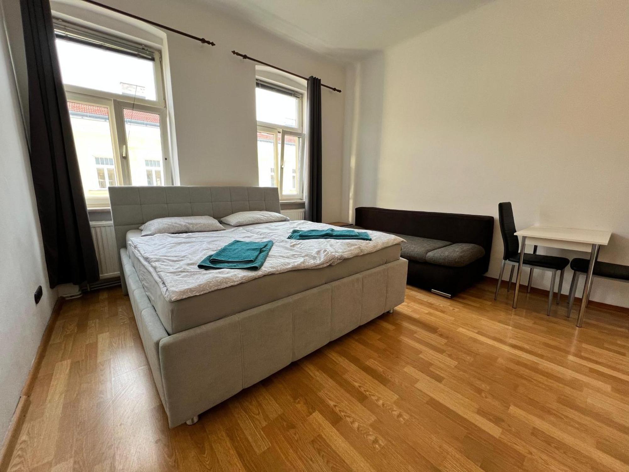 Comfy 3br Near Bahnhof Meidling Vienna