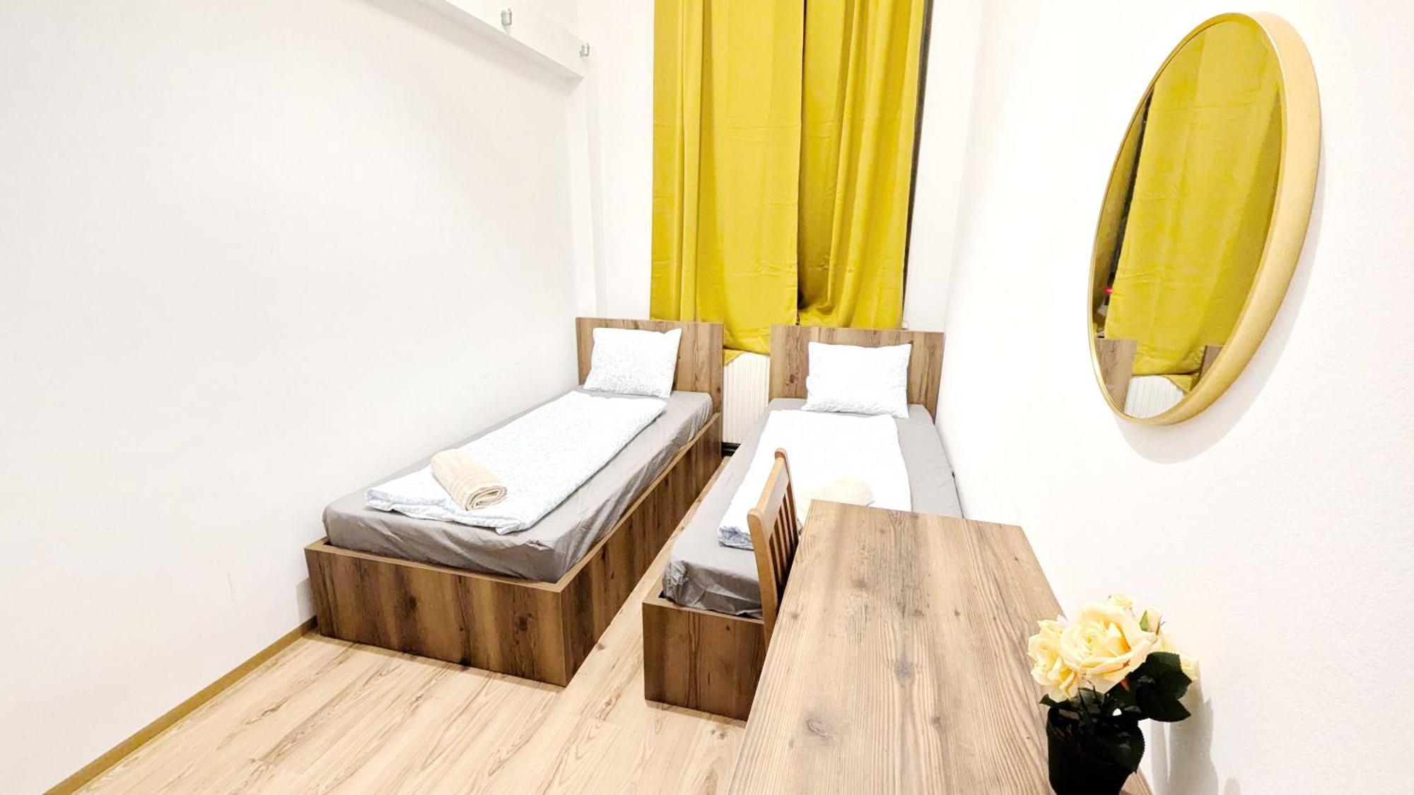 Spacious - 15 Min From Airport & Center, 5 Min From Main-bus Station Ez 1-9 Privatunterkunft Wien