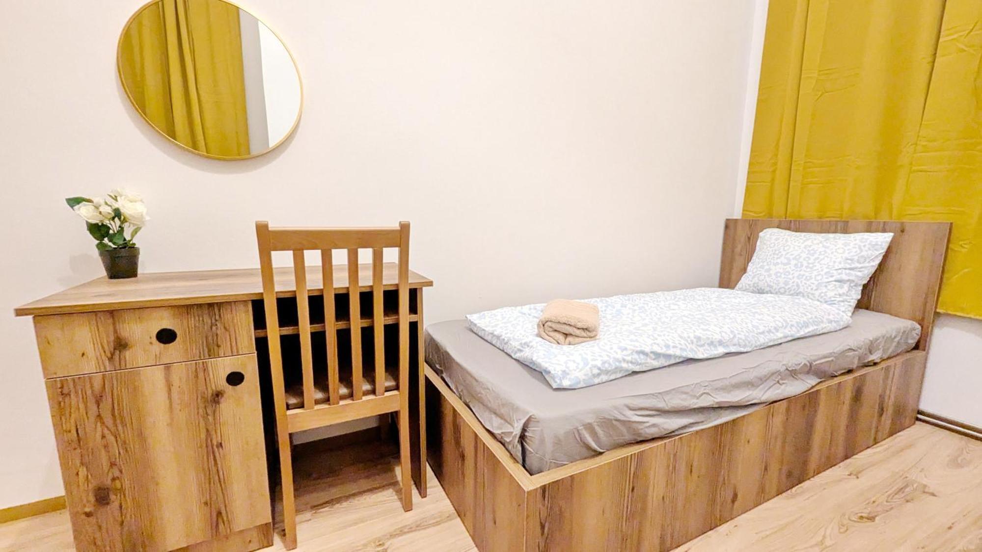 Spacious - 15 Min From Airport & Center, 5 Min From Main-bus Station Ez 1-9 Privatunterkunft Wien