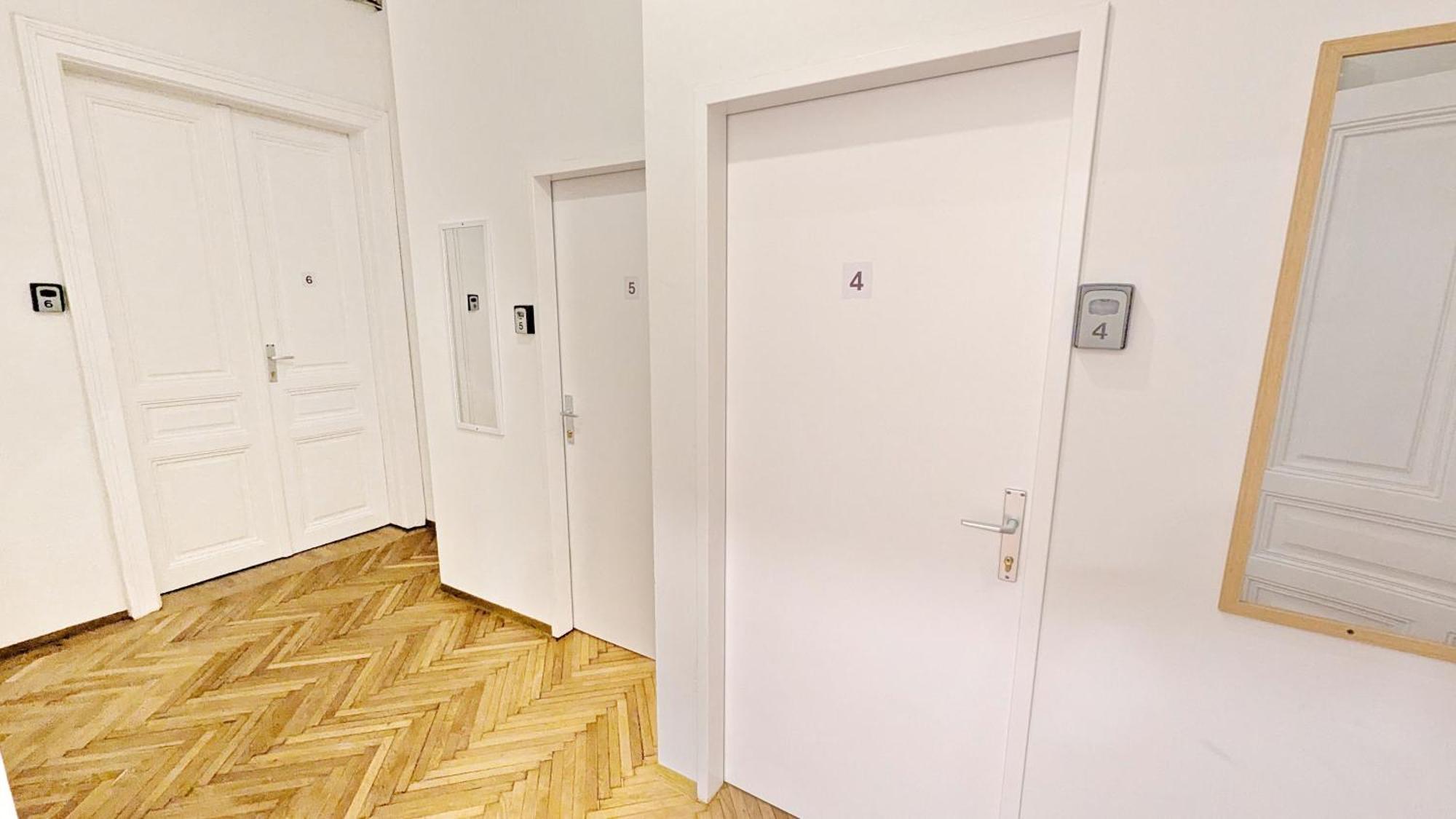 Privatunterkunft Spacious - 15 Min From Airport & Center, 5 Min From Main-bus Station Ez 1-9 Wien