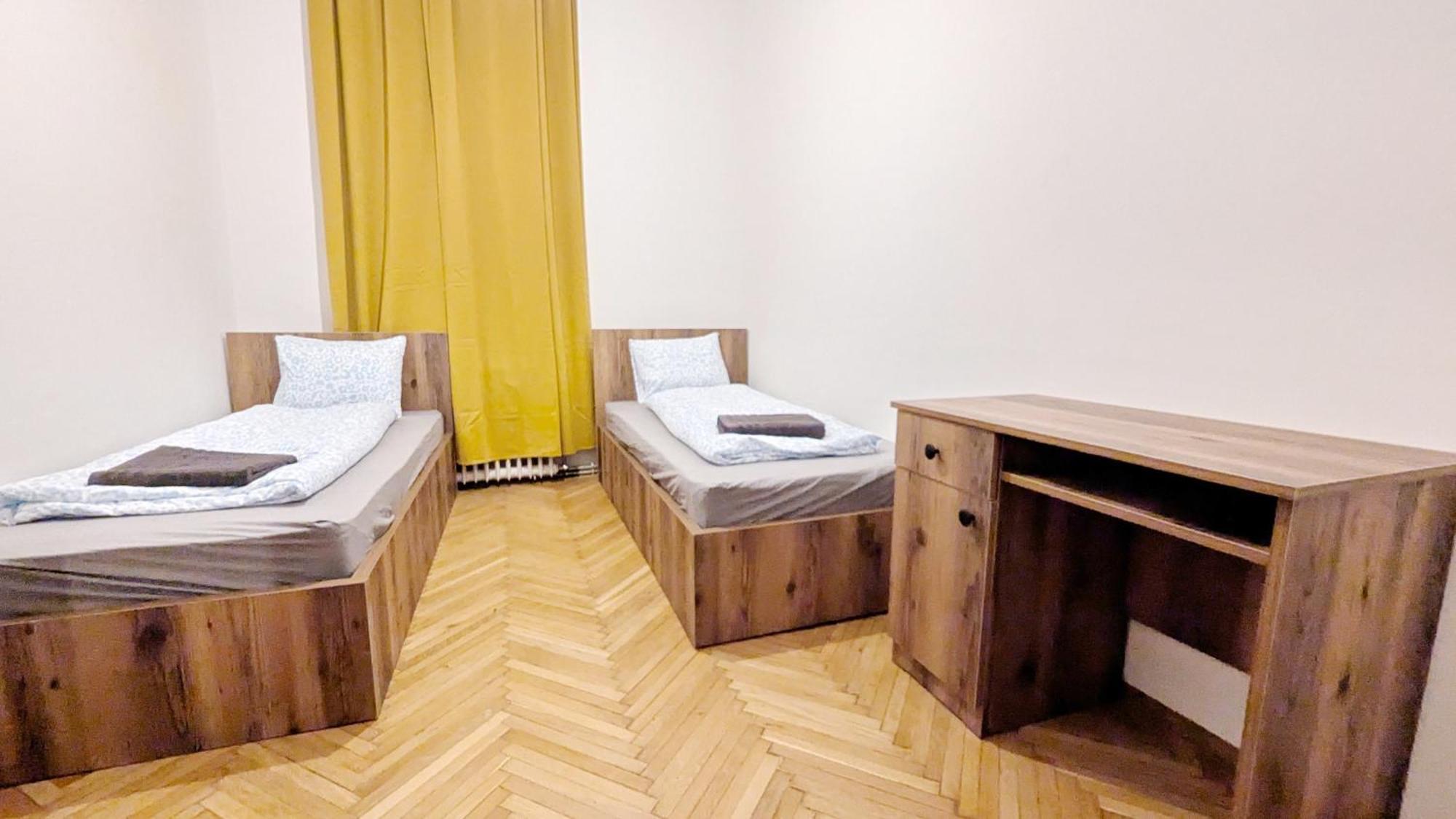 Privatunterkunft Spacious - 15 Min From Airport & Center, 5 Min From Main-bus Station Ez 1-9