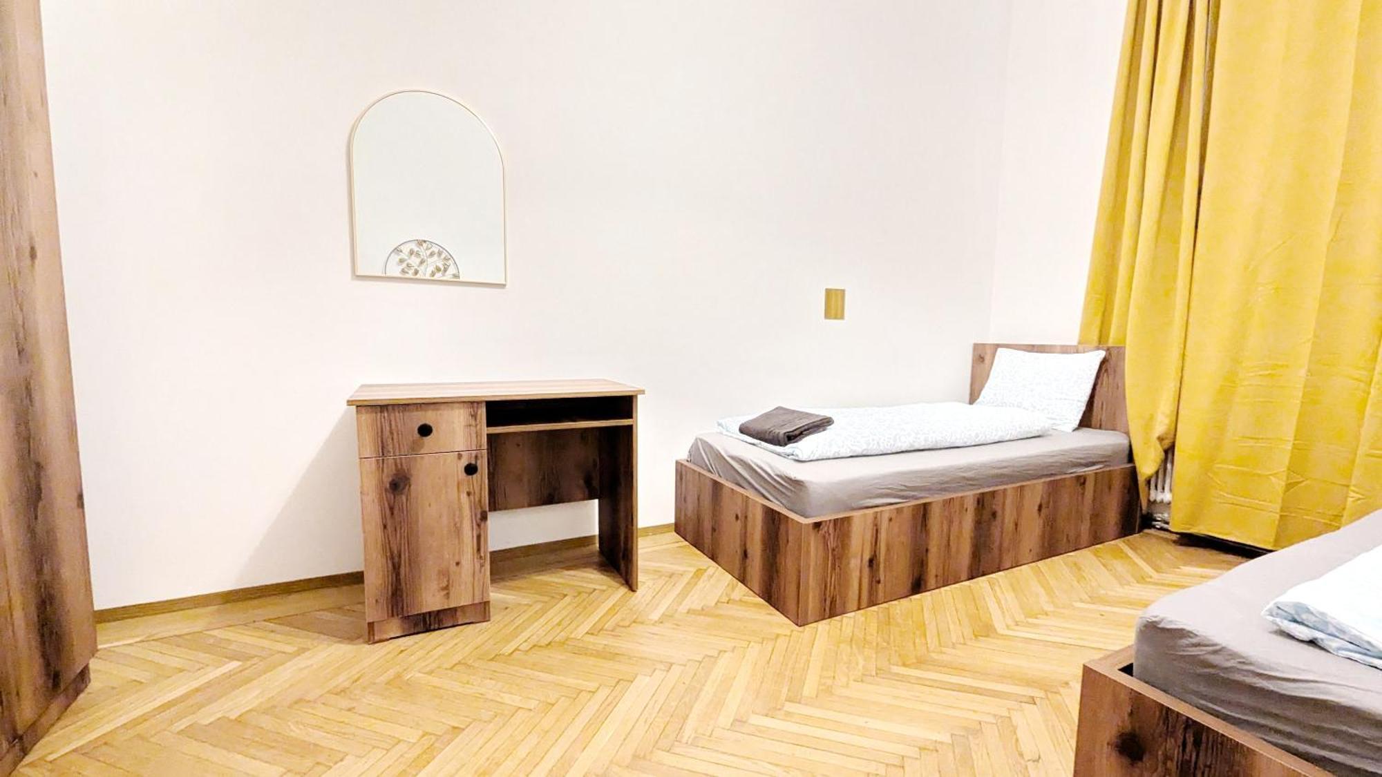 Spacious - 15 Min From Airport & Center, 5 Min From Main-bus Station Ez 1-9 Privatunterkunft Wien