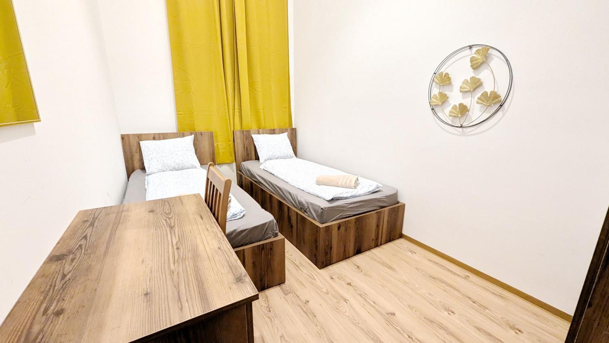 Privatunterkunft Spacious - 15 Min From Airport & Center, 5 Min From Main-bus Station Ez 1-9