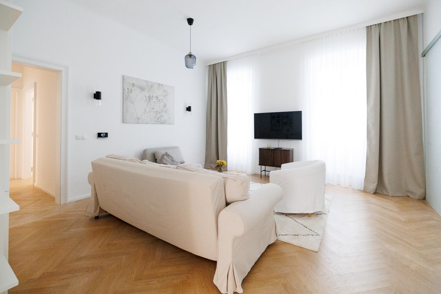 Apartment Ultra Spacious 3-bedroom 3-bath Steps From Vienna's Historic Heart Vienna