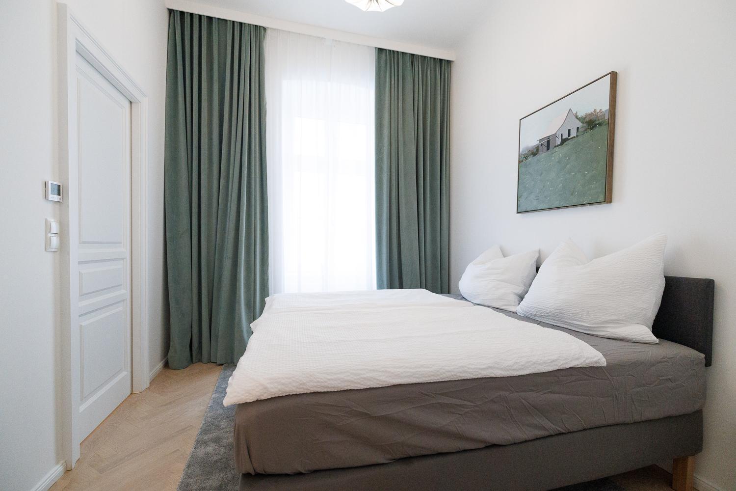 Ultra Spacious 3-bedroom 3-bath Steps From Vienna's Historic Heart Apartment Vienna