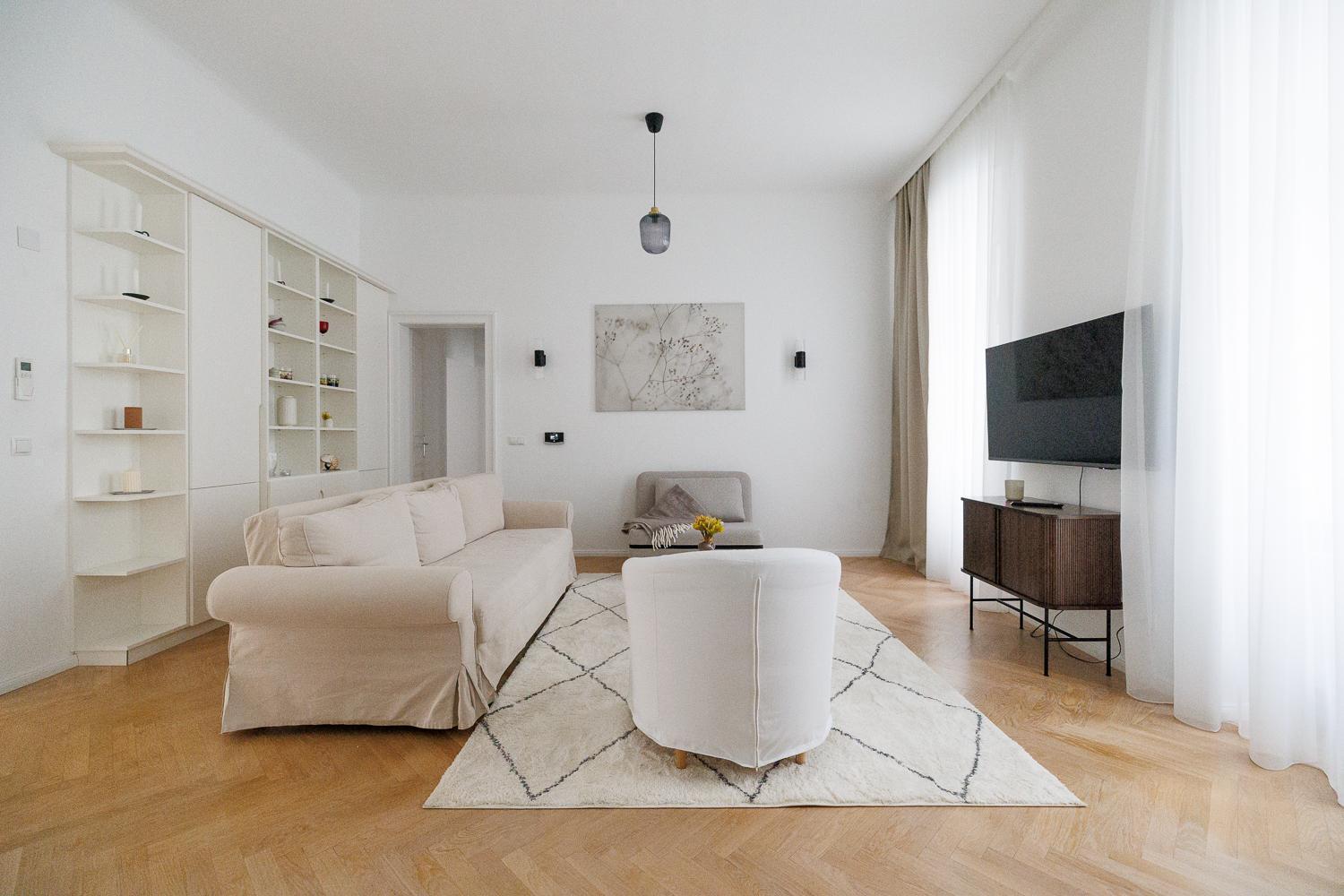 Apartment Ultra Spacious 3-bedroom 3-bath Steps From Vienna's Historic Heart *