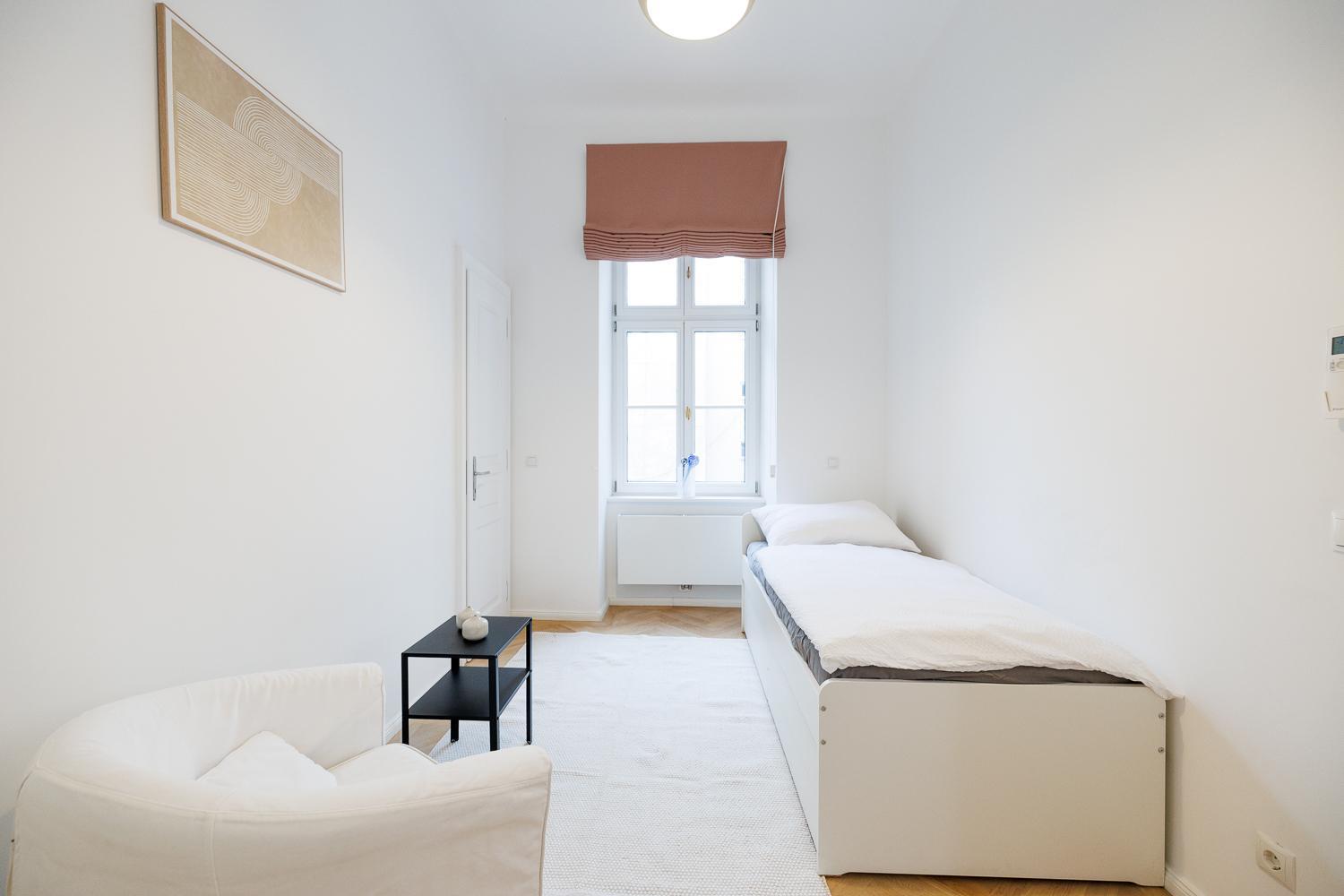 Apartment Ultra Spacious 3-bedroom 3-bath Steps From Vienna's Historic Heart