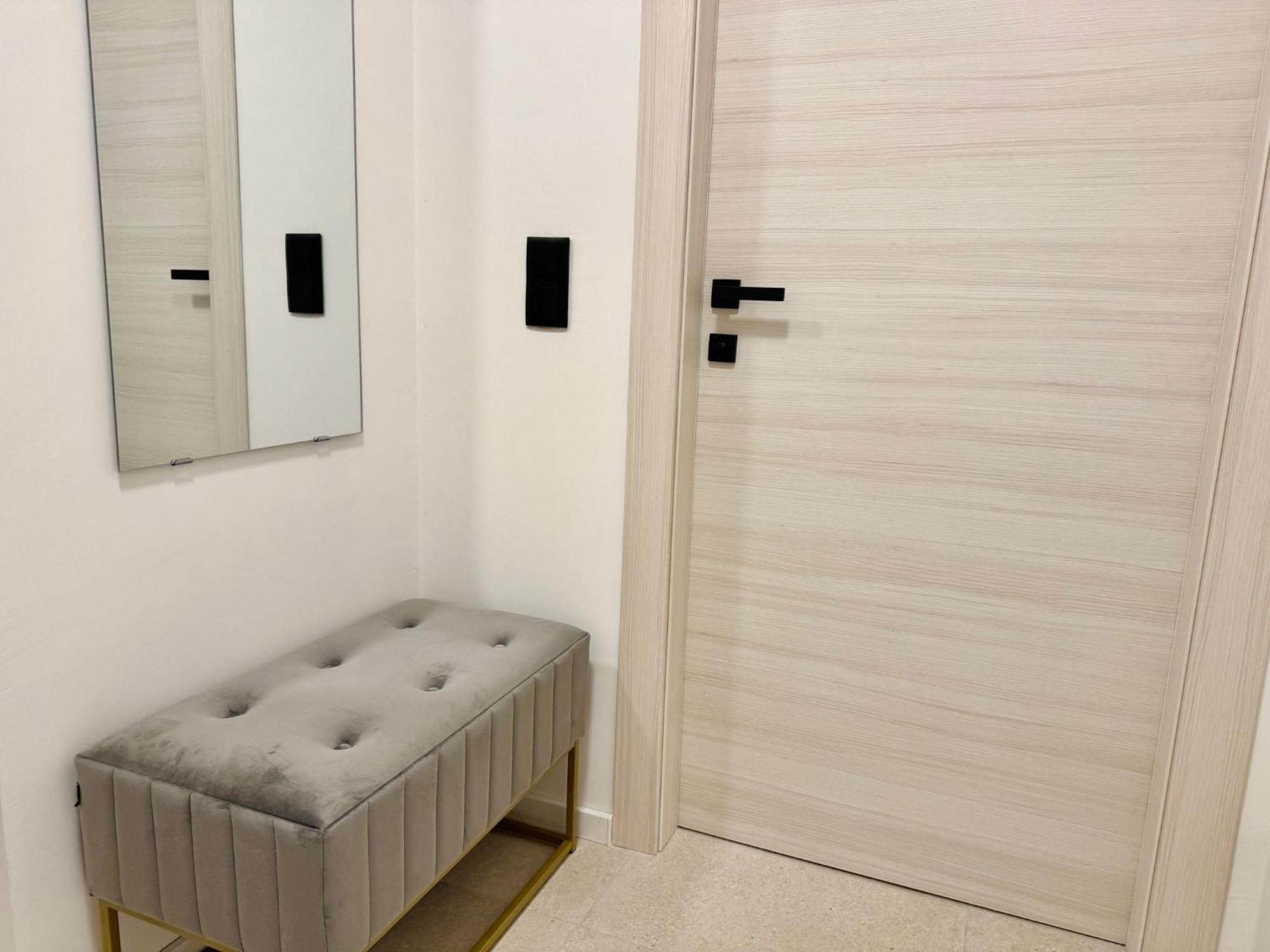 Design With Balcony & Free Parking