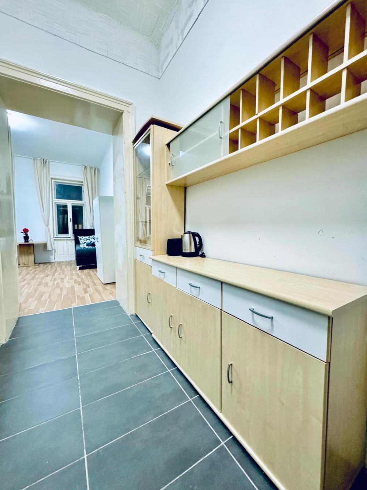 Comfy Apt, 10min Transport To Stadthalle * Viena