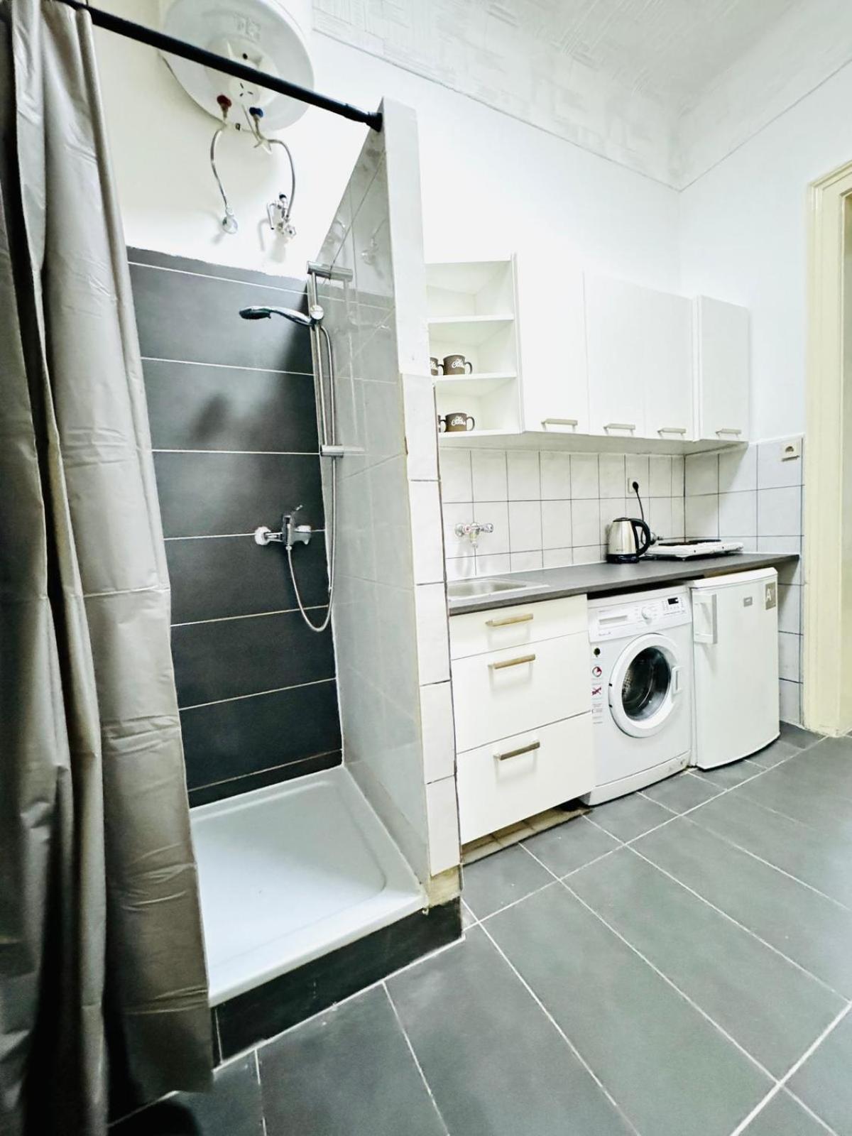 Comfy Apt, 10min Transport To Stadthalle Apartamento *