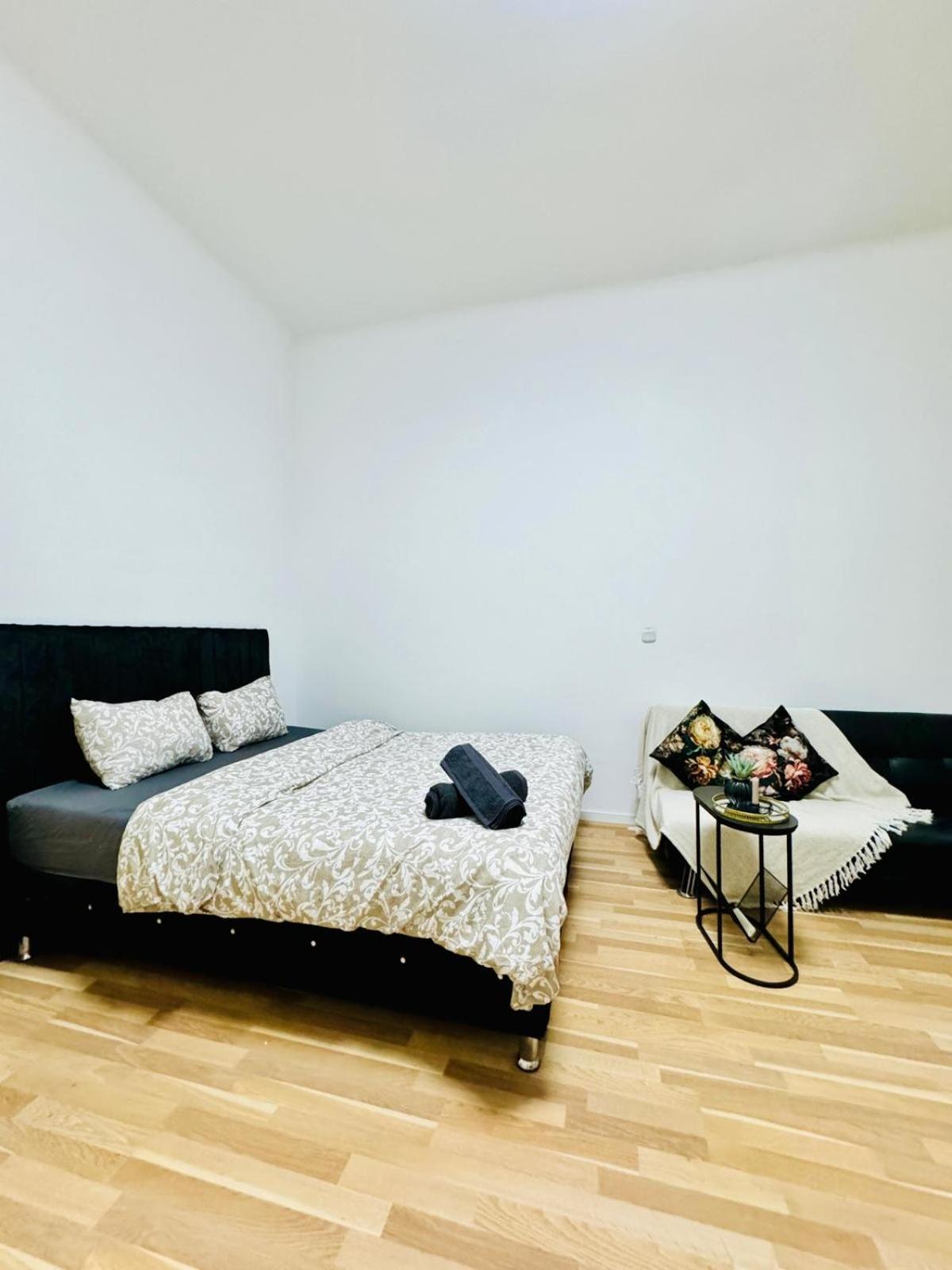 Apartamento Comfy Apt, 10min Transport To Stadthalle