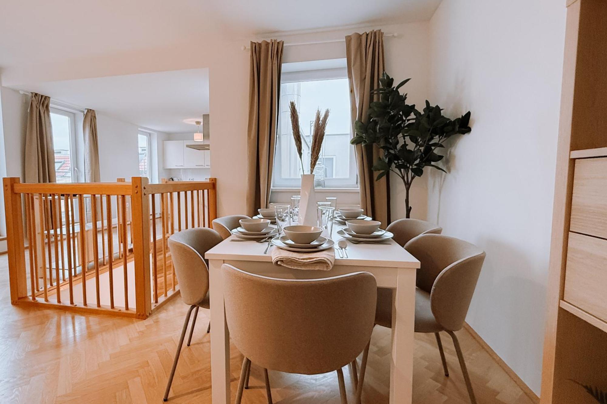 Apartment 90qm, 3 Bedrooms, Near Schoenbrunn, Balcony - Axara Housing *