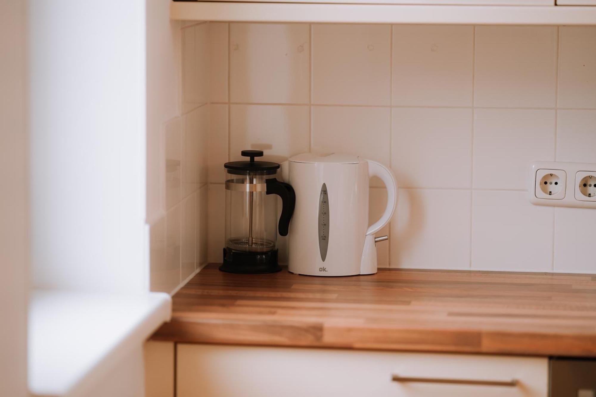 Apartment 90qm, 3 Bedrooms, Near Schoenbrunn, Balcony - Axara Housing Vienna