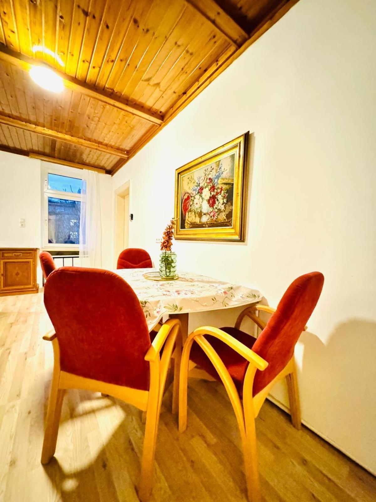 Apartment Cozy 4br For Up To 12people, 10minutes To Fac Platz Vienna