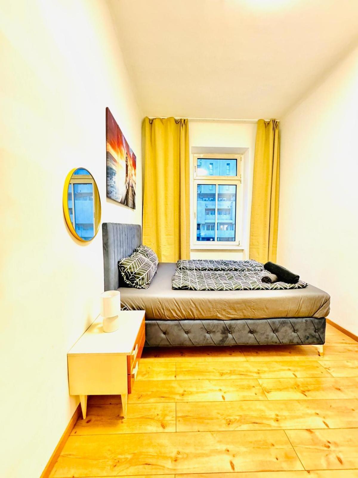 Apartment Cozy 4br For Up To 12people, 10minutes To Fac Platz