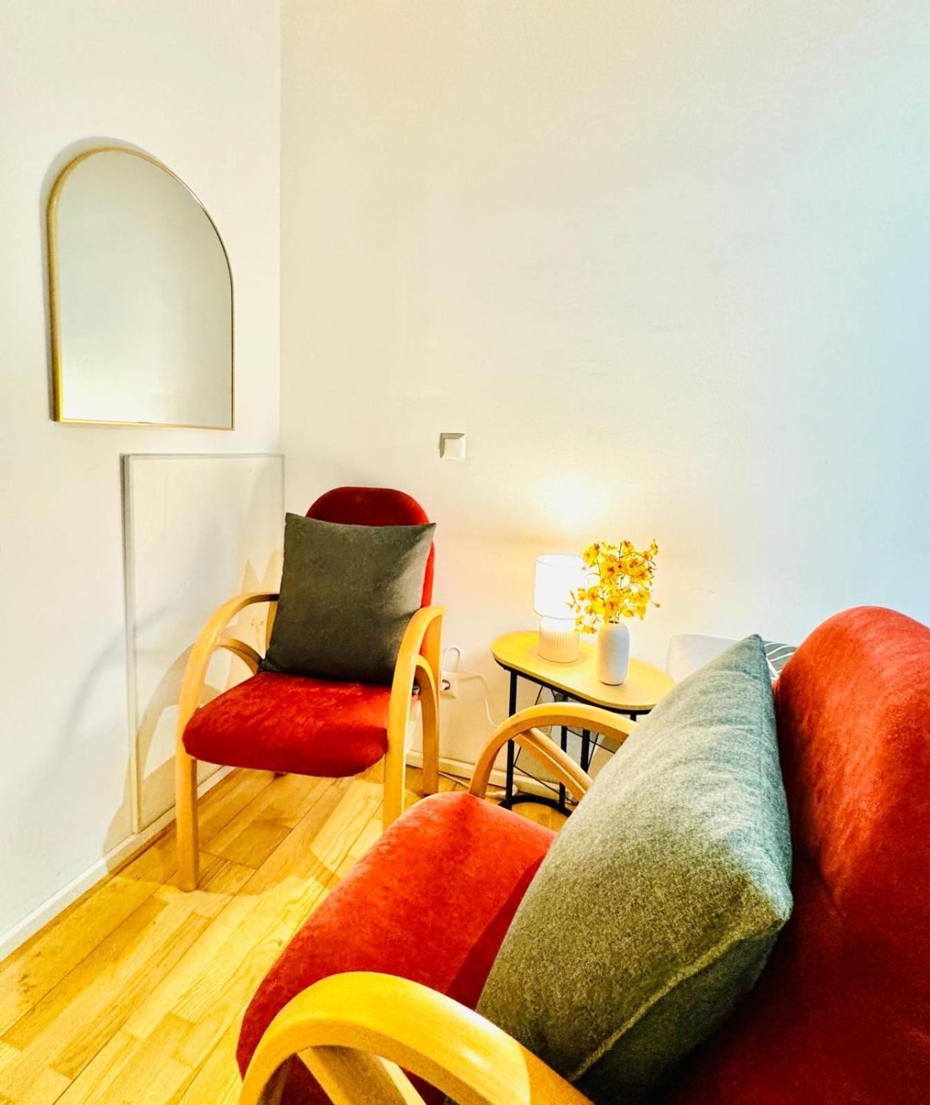 Cozy 4br For Up To 12people, 10minutes To Fac Platz Apartment